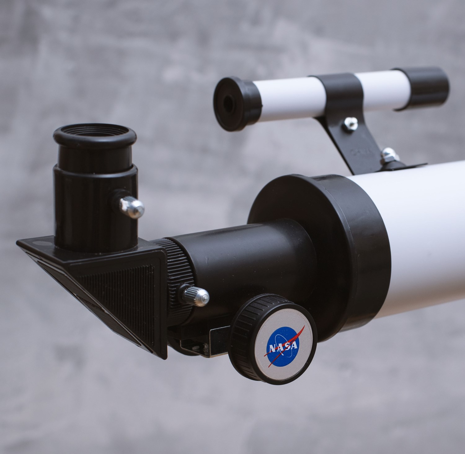 NASA Teleskop mit Stativ