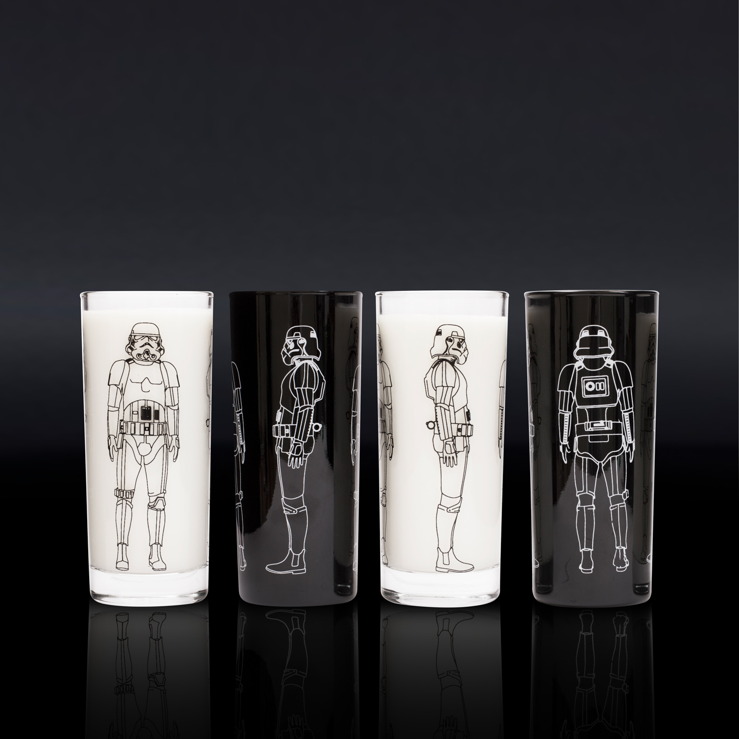 Stormtrooper Trinkgläser 300ml - 4er Set, 2x schwarz, 2x klar