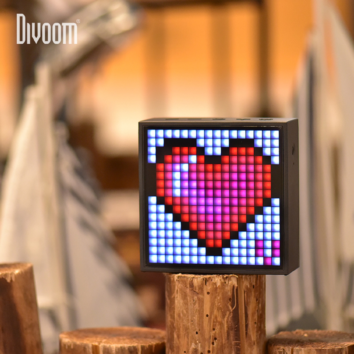 Divoom TimeBox Evo - Pixel Art Bluetooth Lautsprecher